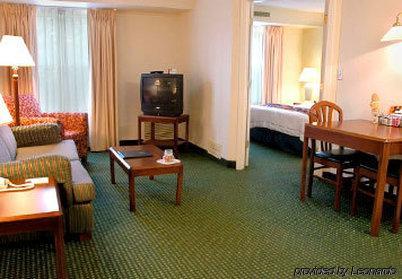 Gatehouse Suites East Lansing Rom bilde
